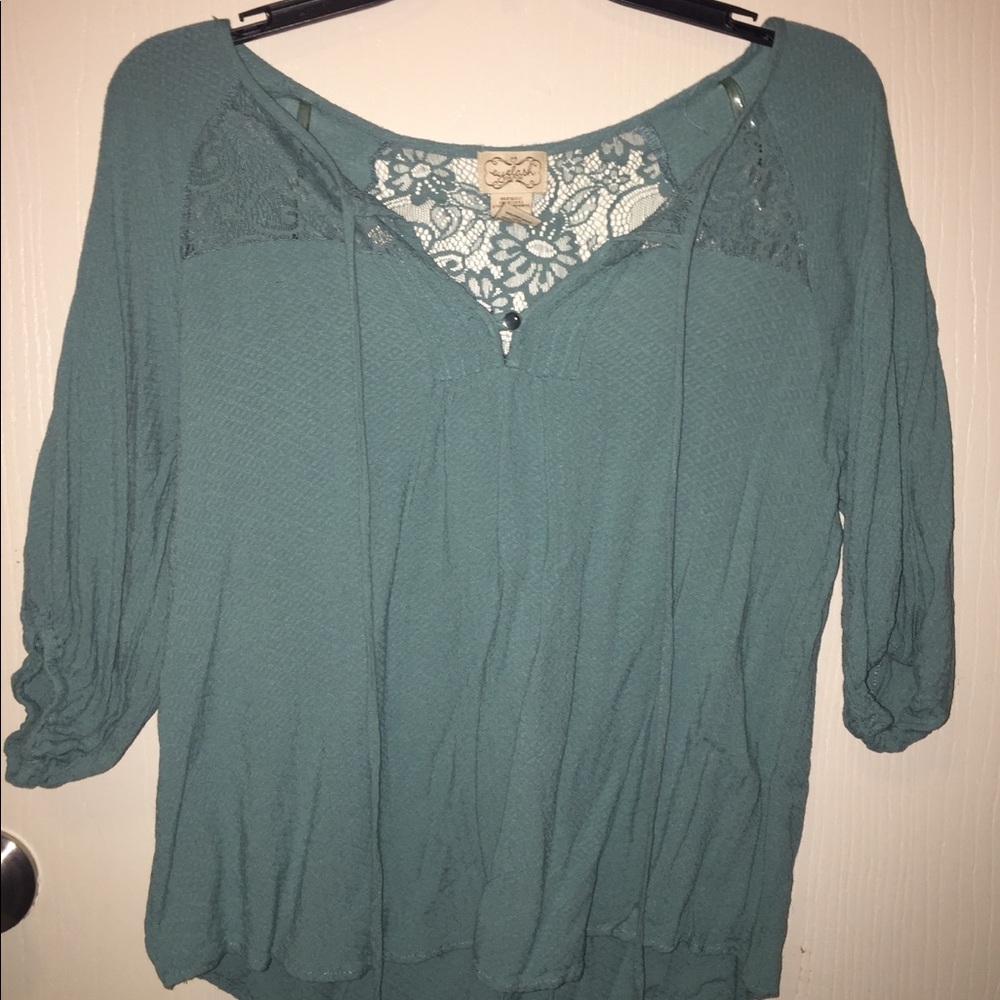 Teal quarter length sleeve blouse